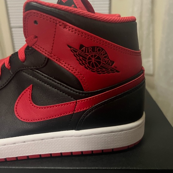 Air Jordan 1 Mid men’s size 11 new - Picture 4 of 8